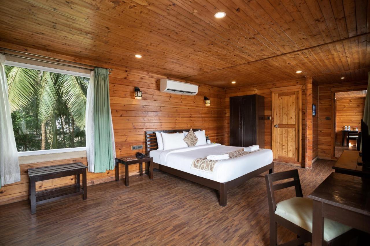 Stone Wood Riverfront Resort Siolim Luaran gambar